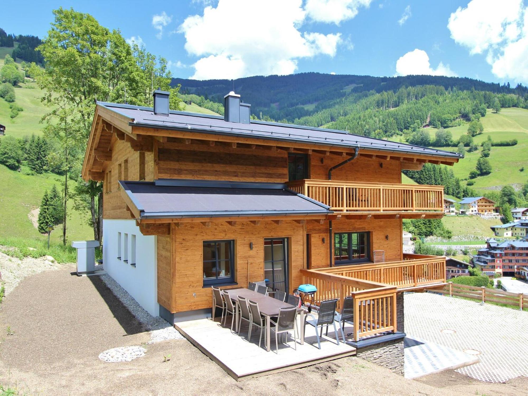 Modern Chalet With Sauna Near Ski Area In Saalbach Hinterglemm Salzburgerland Eksteriør bilde